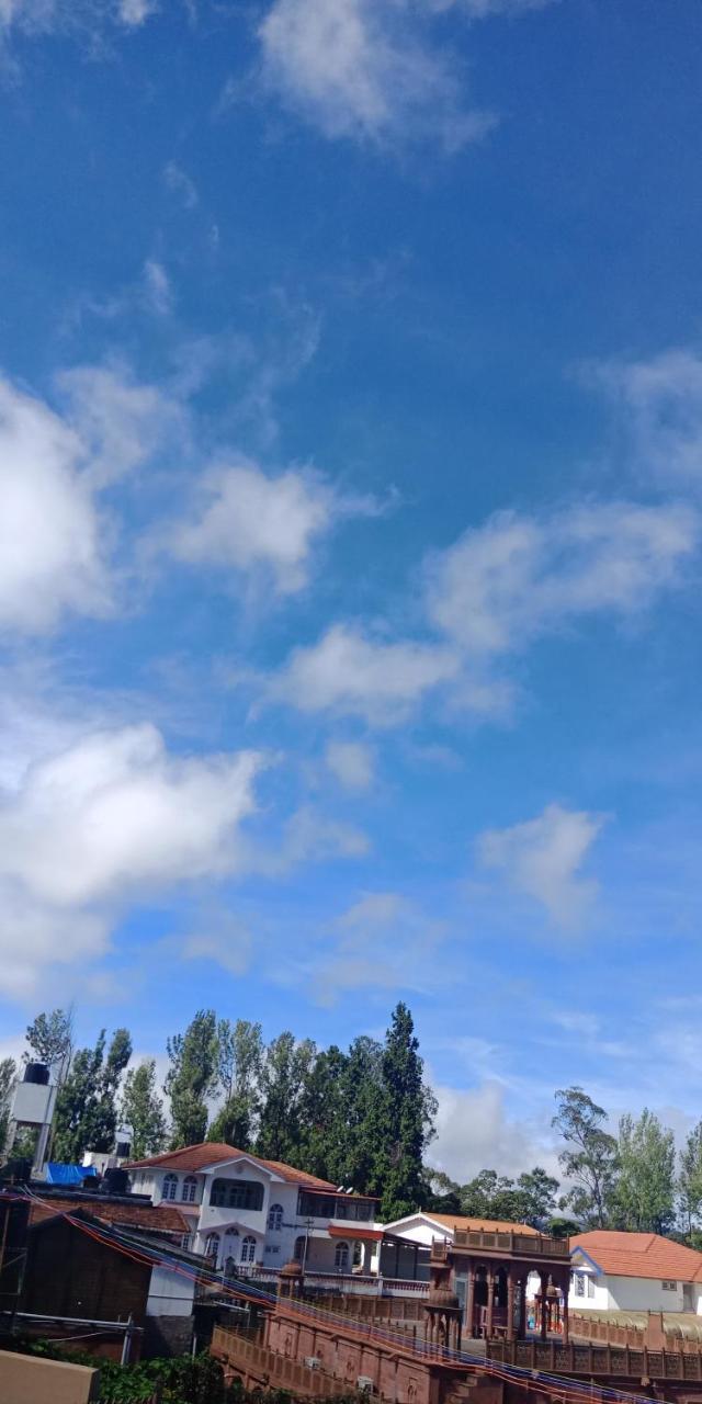 Aanvis Inn Ooty Exteriér fotografie